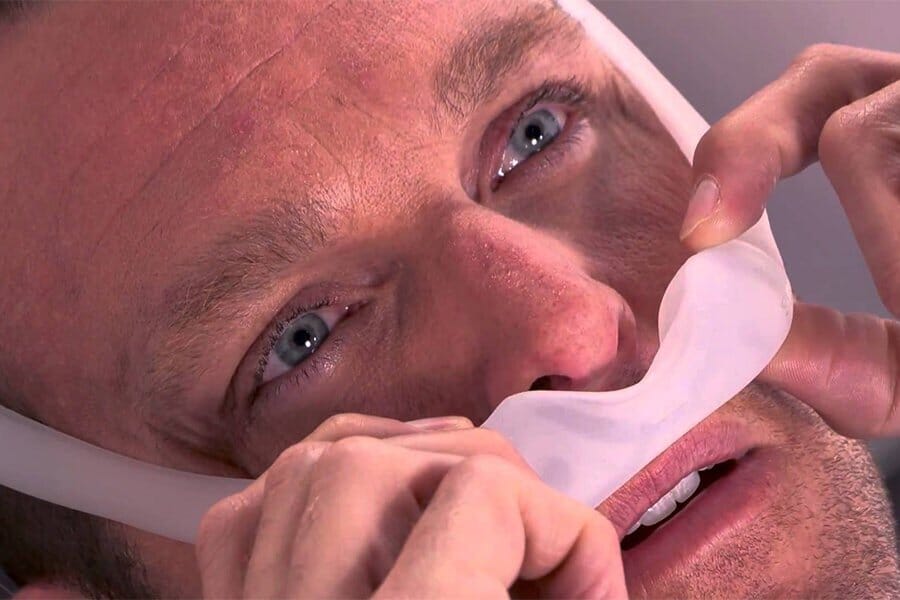 Philips Respironics DreamWear Nasal CPAP Mask with Headgear Philips Respironics DreamWear Nasal CPAP Mask with Headgear
